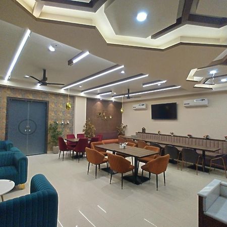 The Imperial Hotel And Convention Centre Kanpur Zewnętrze zdjęcie