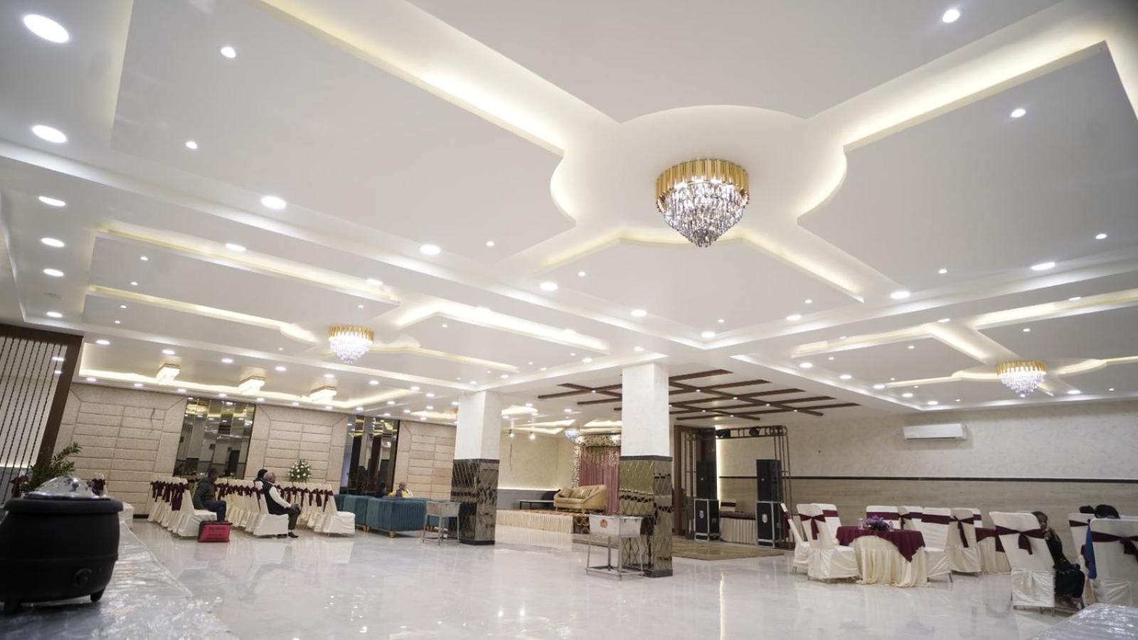 The Imperial Hotel And Convention Centre Kanpur Zewnętrze zdjęcie
