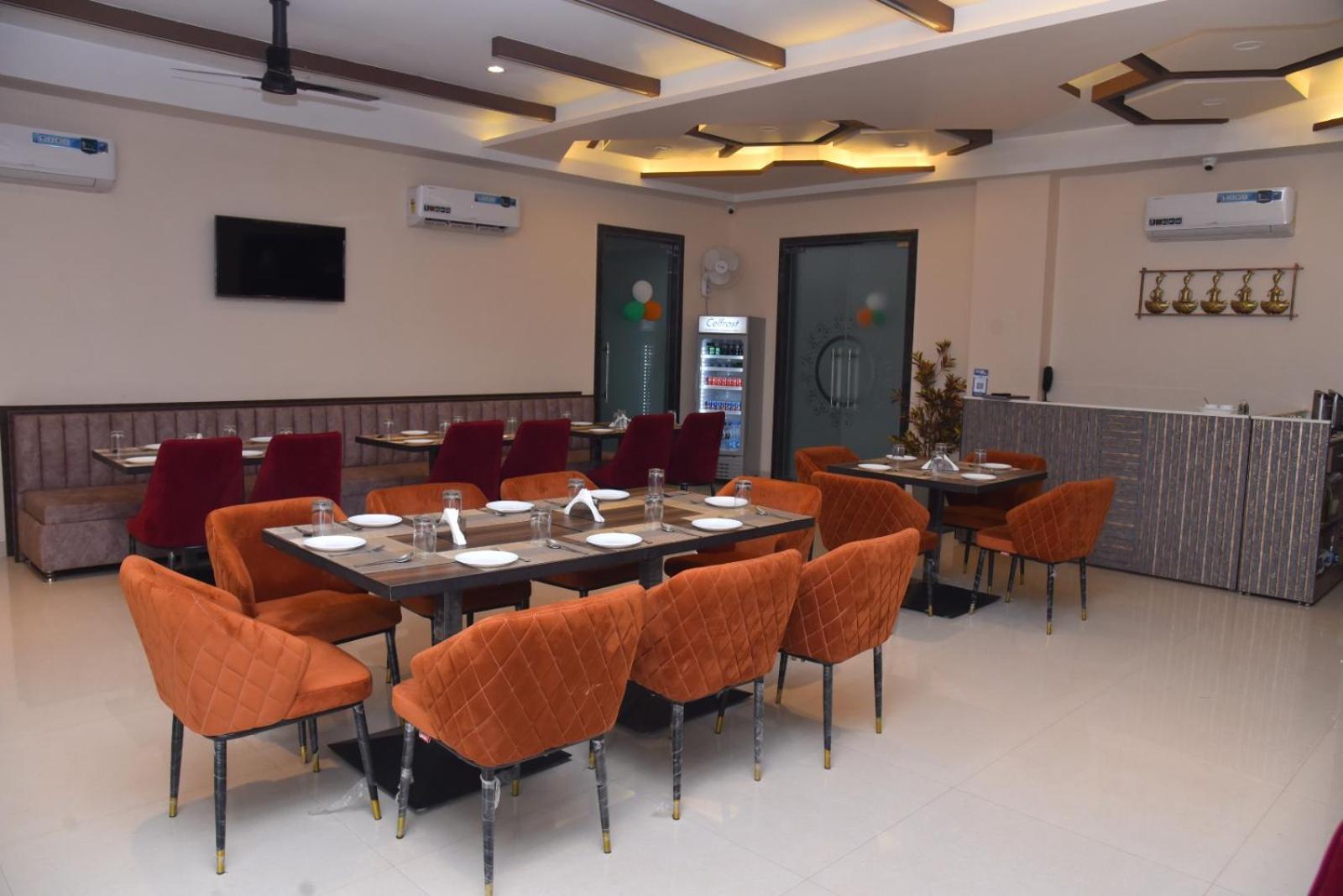 The Imperial Hotel And Convention Centre Kanpur Zewnętrze zdjęcie