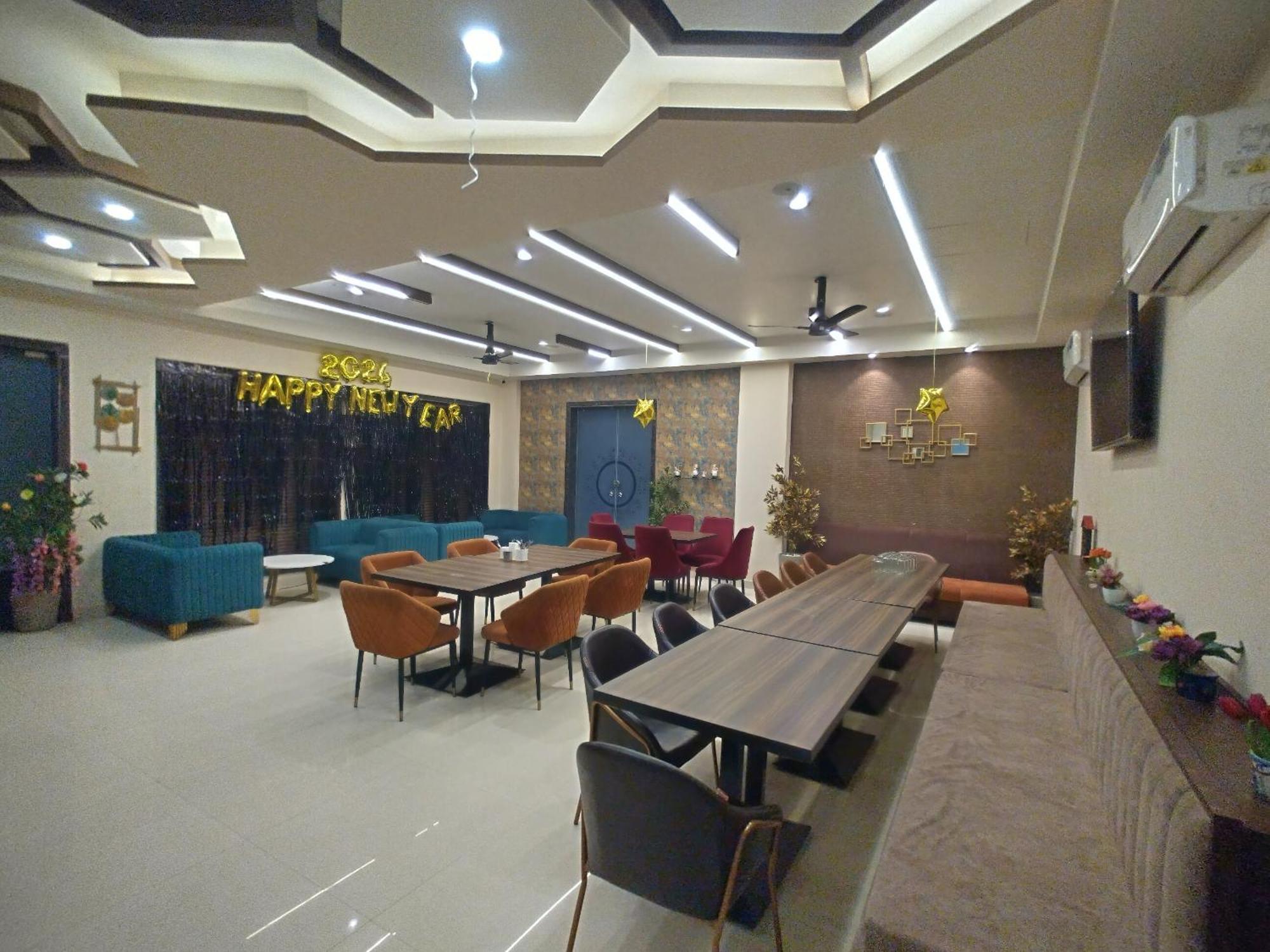 The Imperial Hotel And Convention Centre Kanpur Zewnętrze zdjęcie