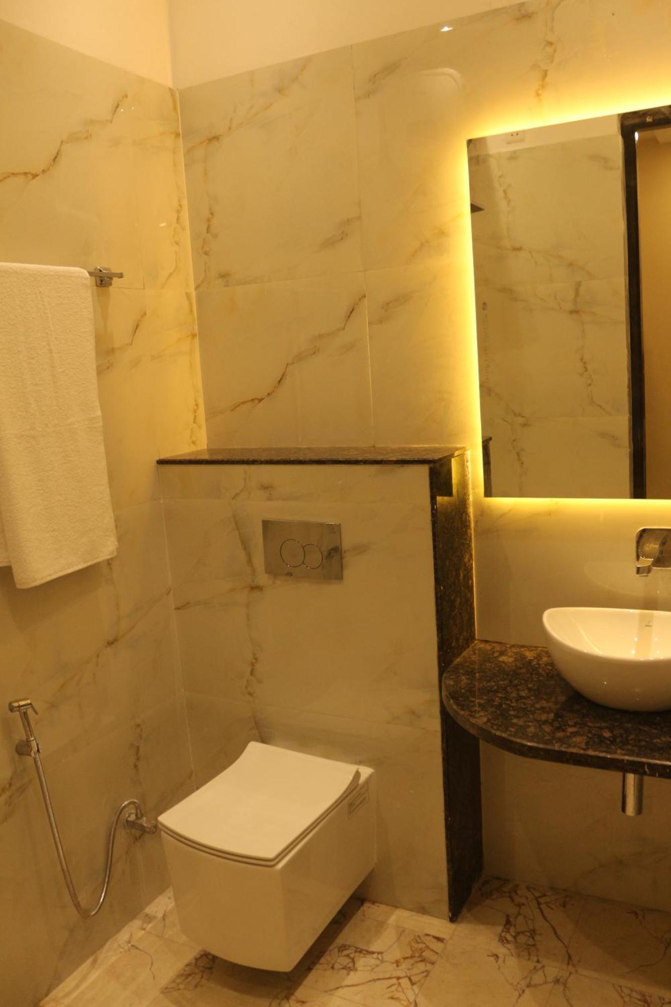 The Imperial Hotel And Convention Centre Kanpur Zewnętrze zdjęcie