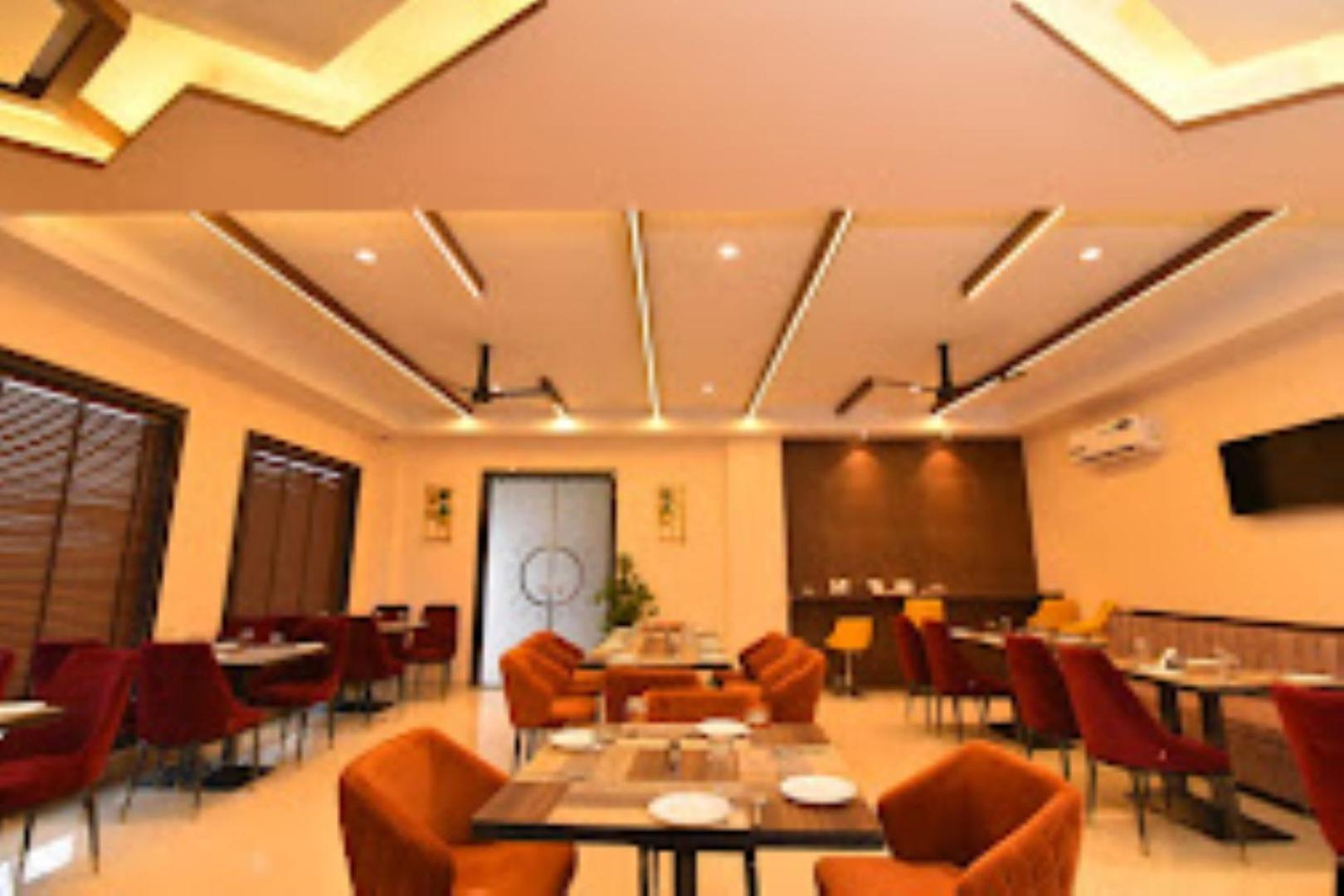 The Imperial Hotel And Convention Centre Kanpur Zewnętrze zdjęcie